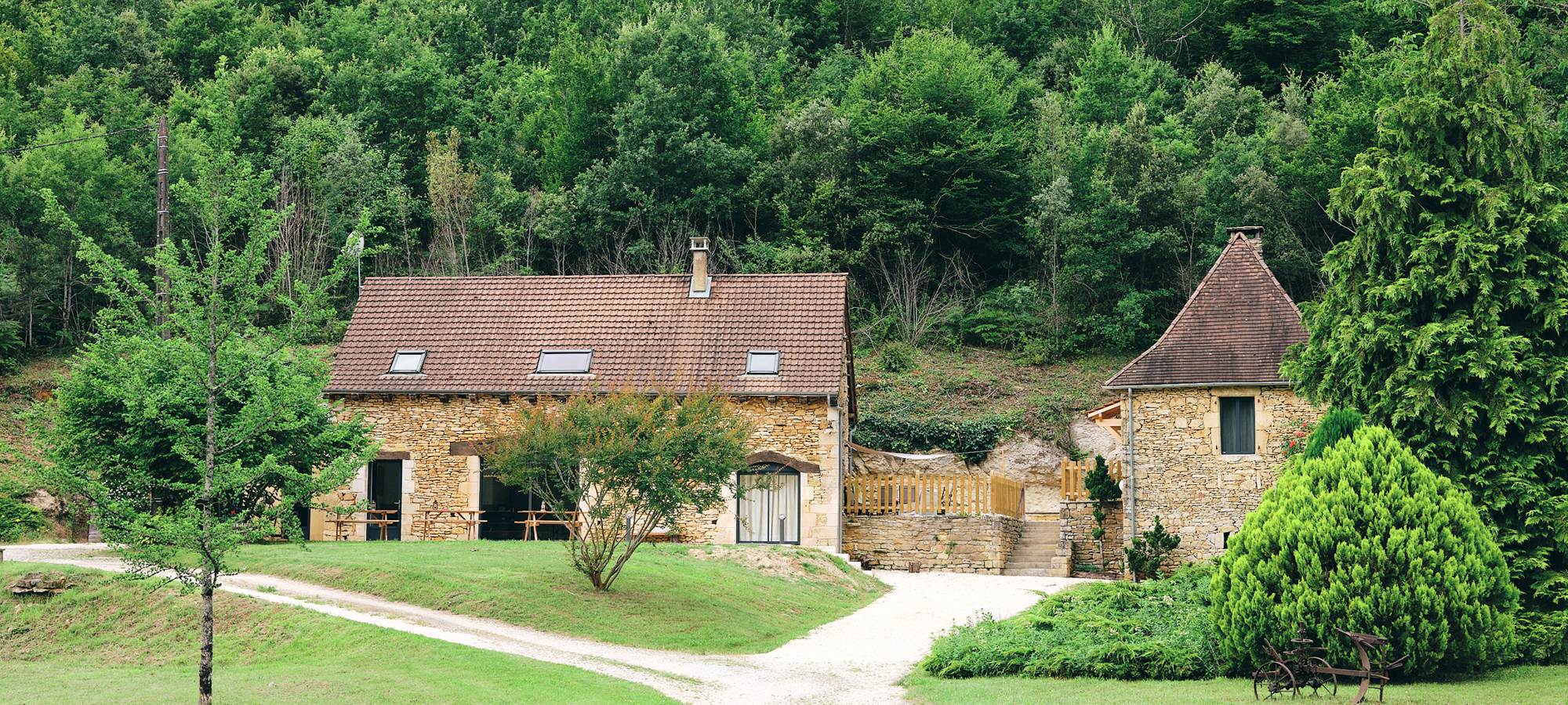 Gîtes Evasion 2 bâtiments de 12 + 5 couchages