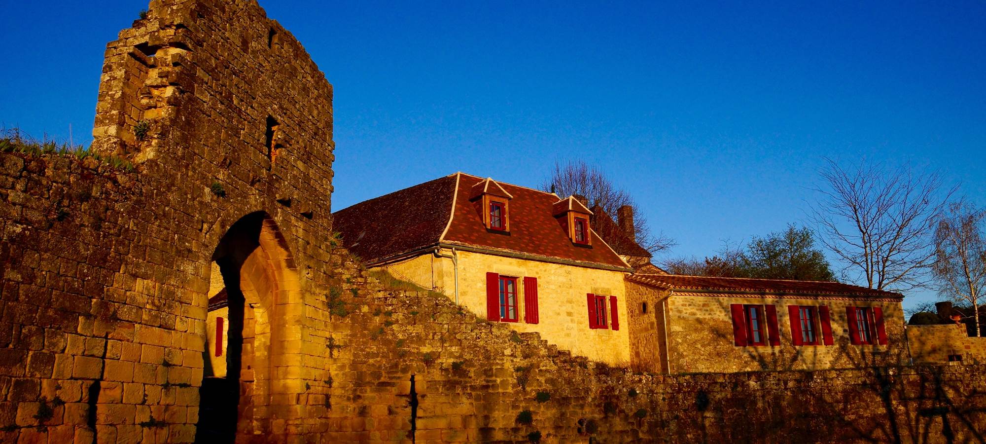 1 logis a Domme, Porte del bos