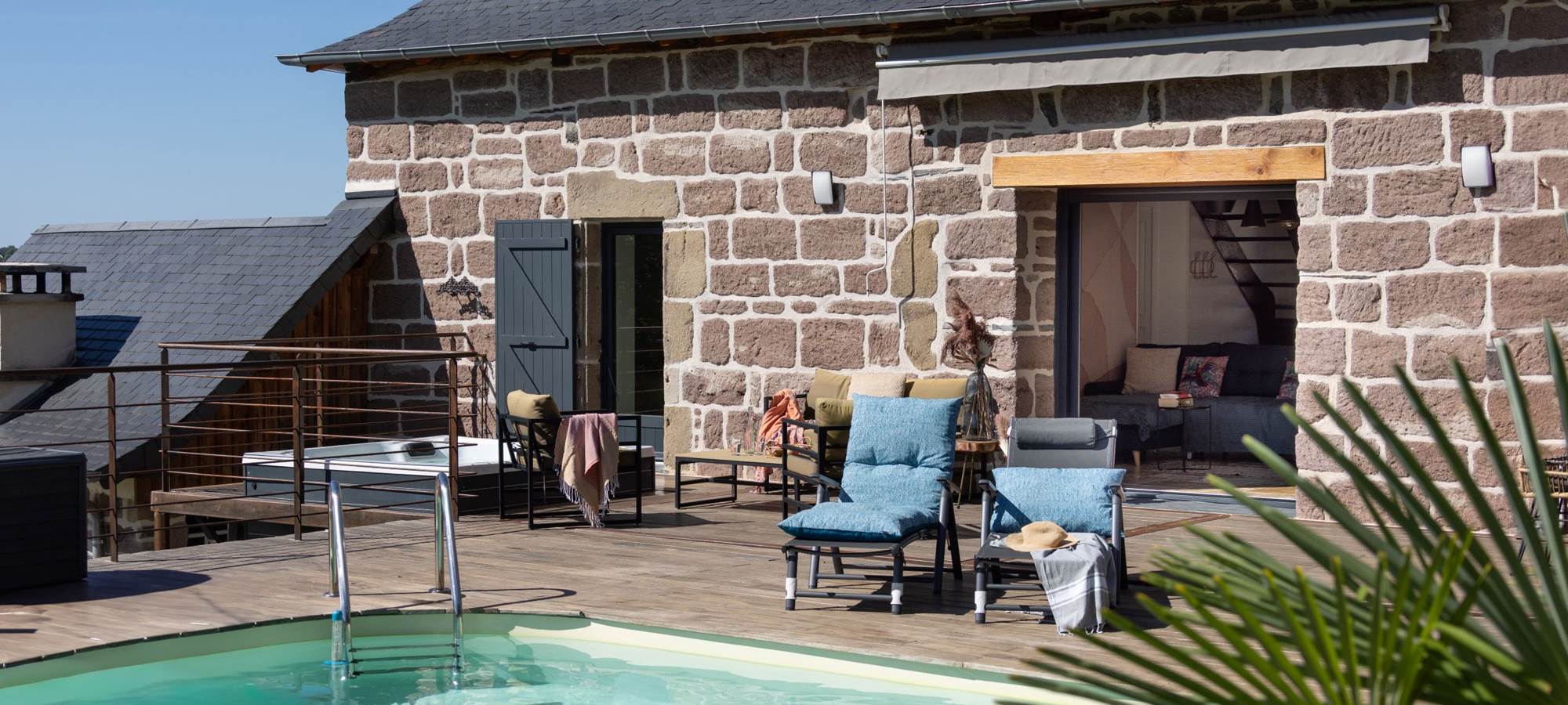 Gi^te-de-la-Quietude-piscine©MalikaTurin-8597-HD