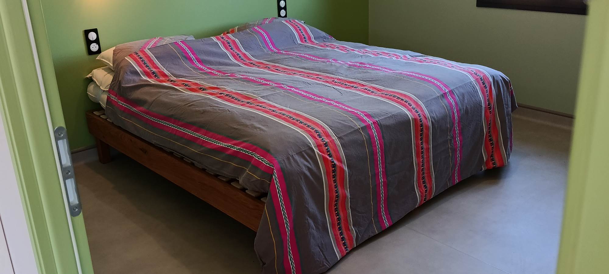 Maison chambre lit double