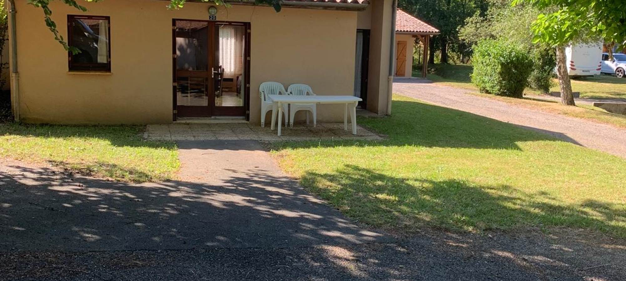 lepetitbois46_Leyme_Vintage_terrasse_Gîte 20