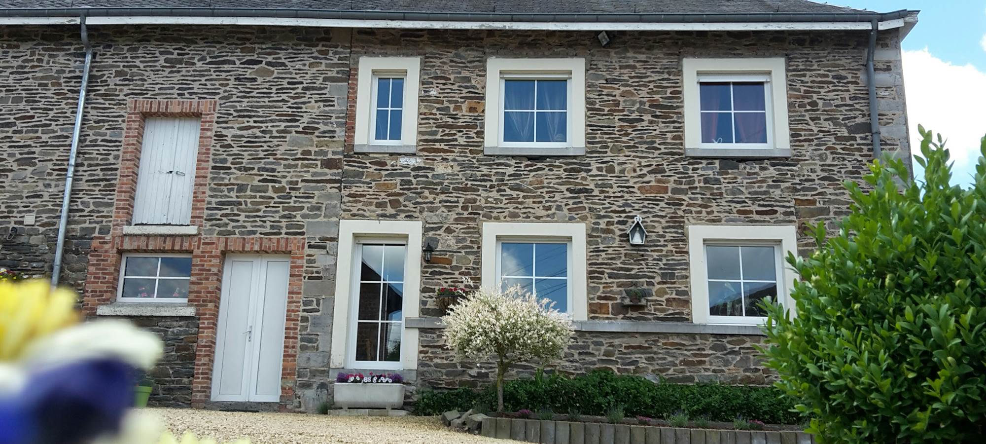 ardenne-le-logis- coté-parking