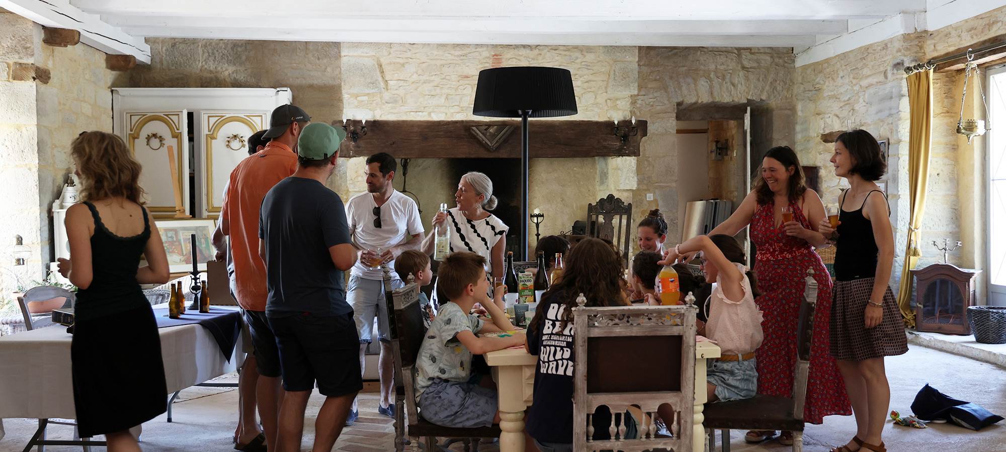 chateau-saint-chamarand-hebergement-groupe-lot-grand-salon