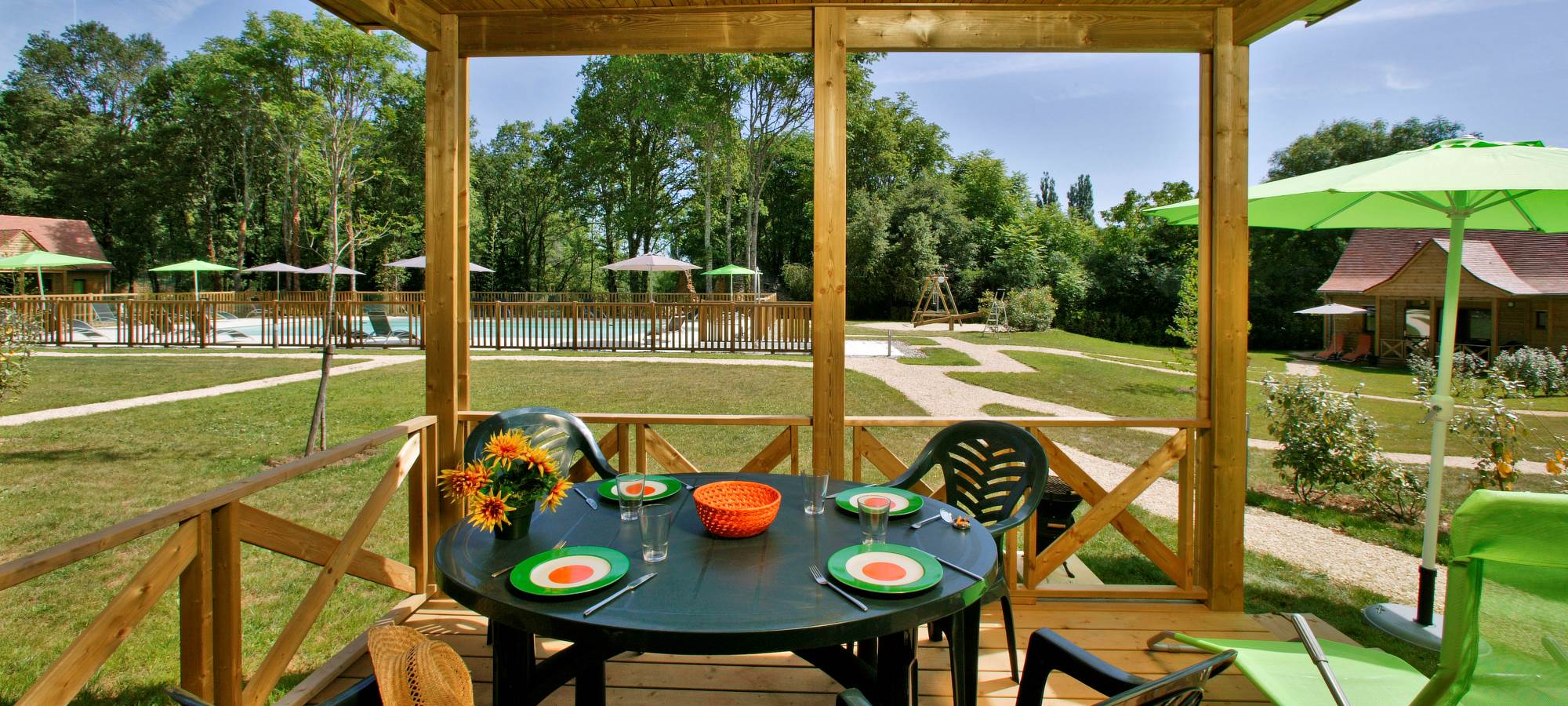 TERRASSE HAMEAU DE LA BORIE GITE PERIGORD