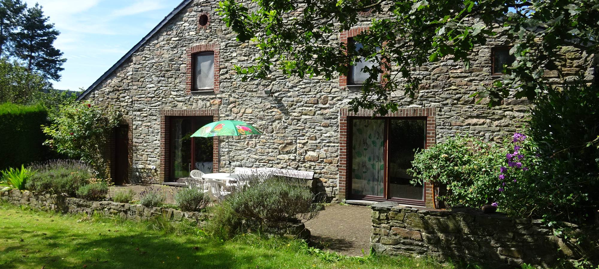 grande terrasse privative du gîte 2