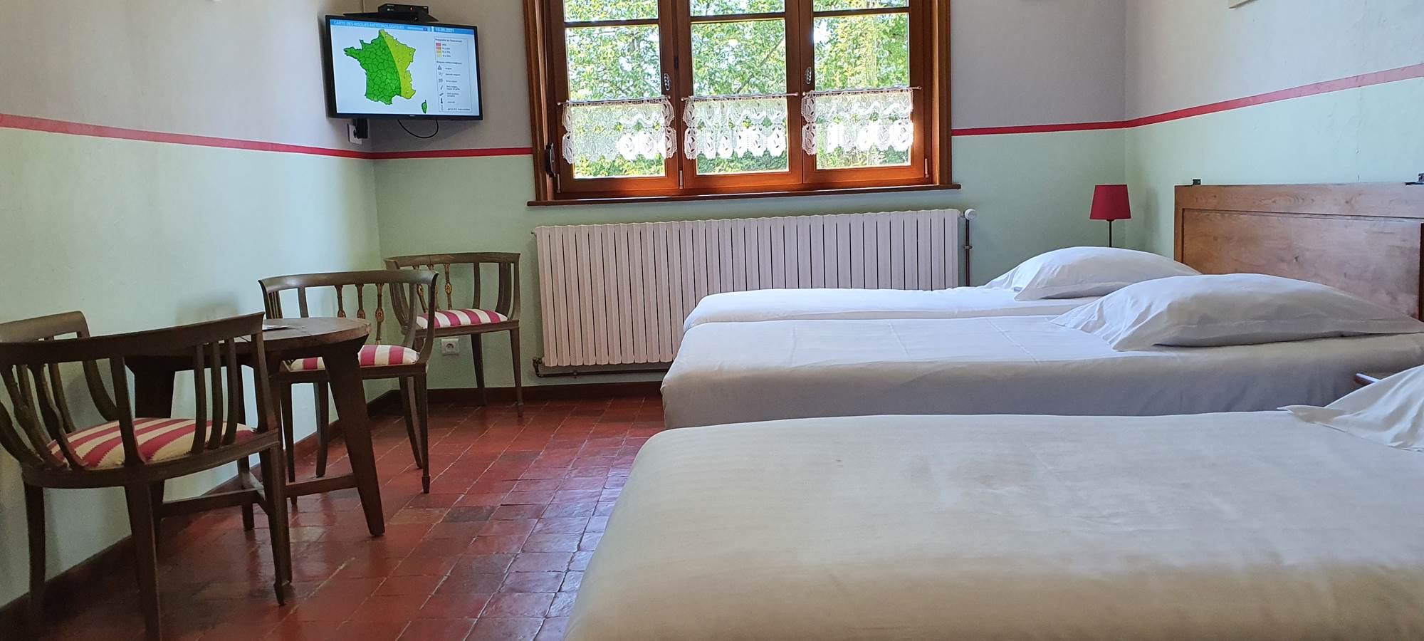 chambre triple tout confort