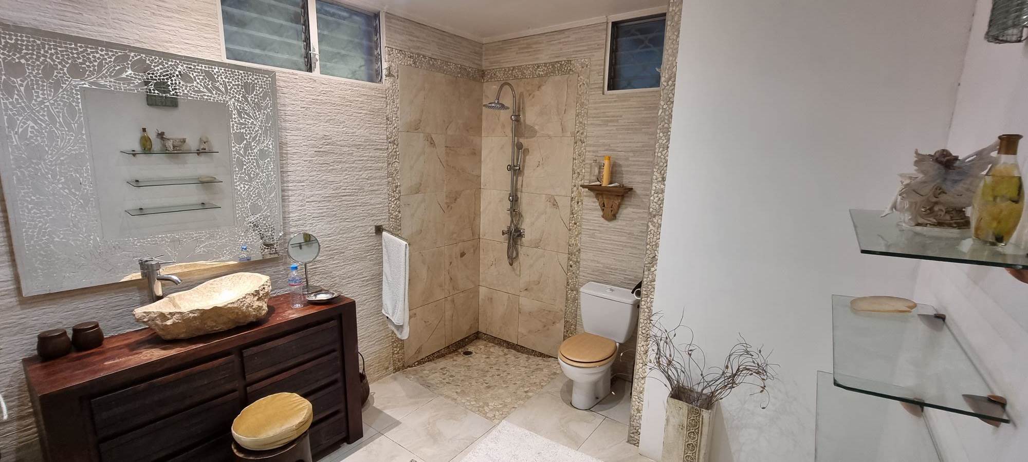 salle de bain, chambre papillon