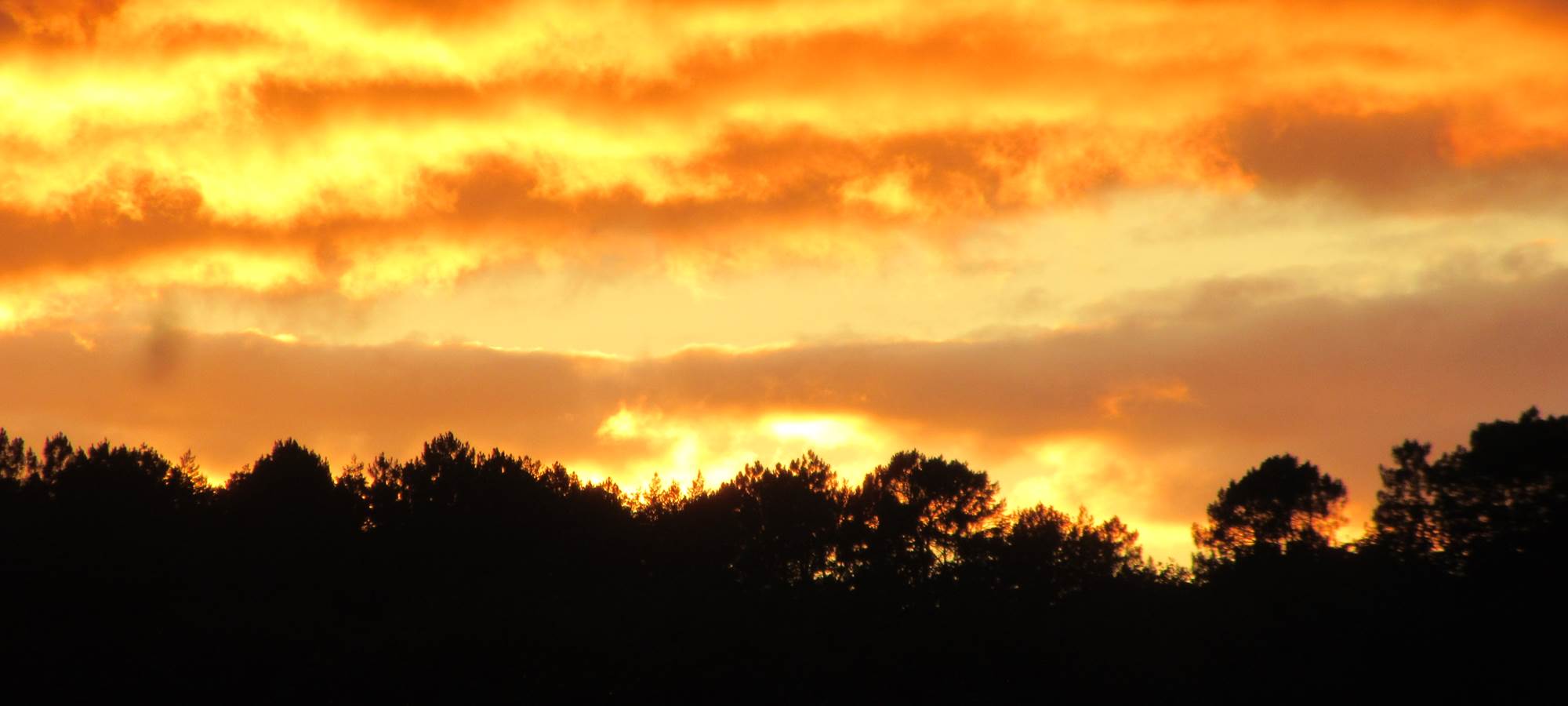 coucher de soleil vue de l'espace balnéo