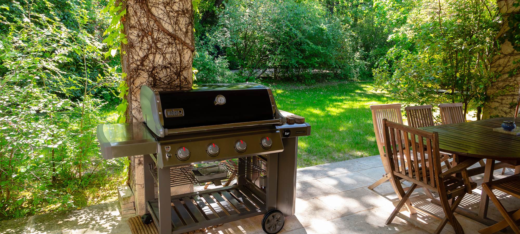 barbecue Weber avec plancha