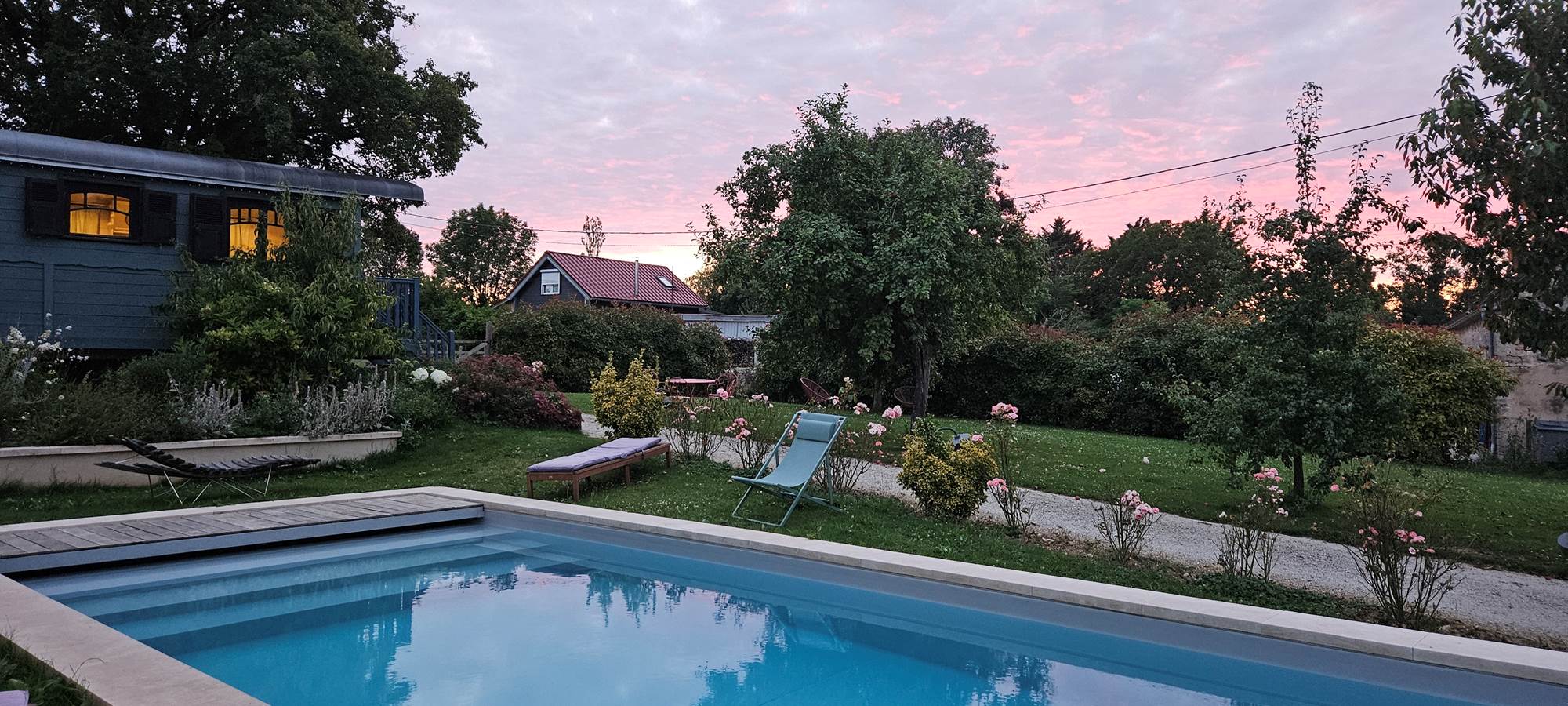 Coucher du soleil piscine