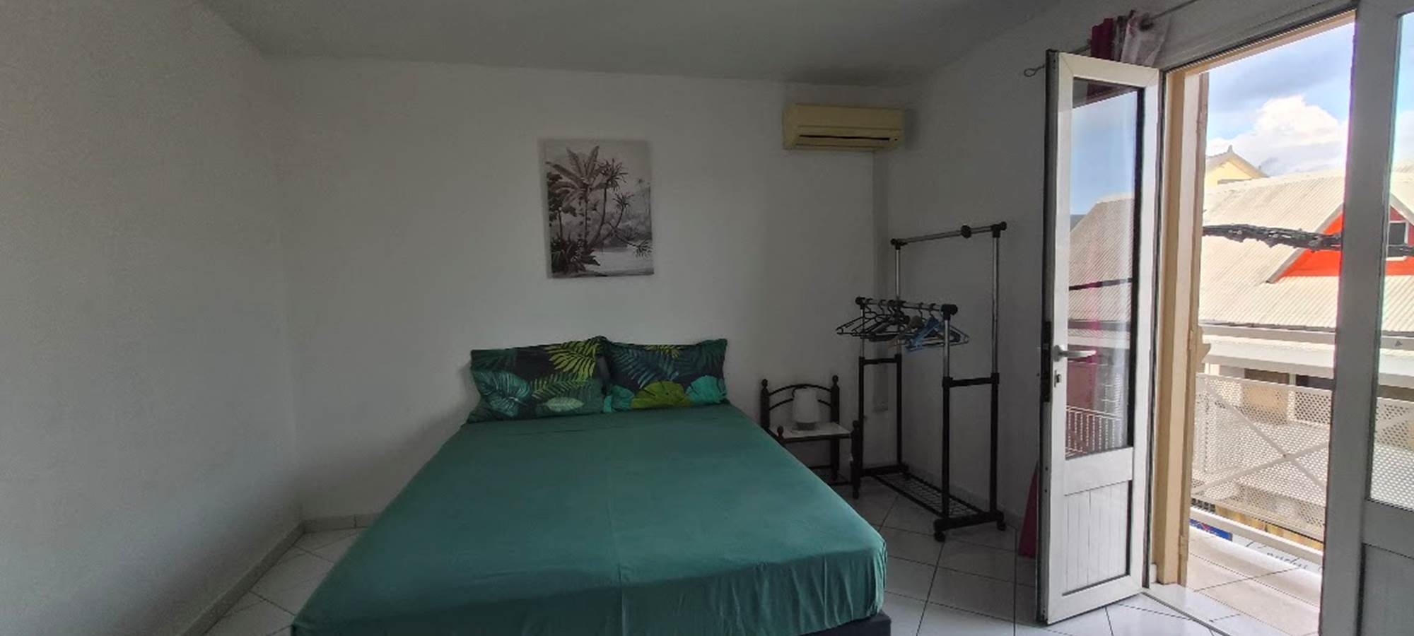T3 chambre avec 2 lits (1 : 160/200)