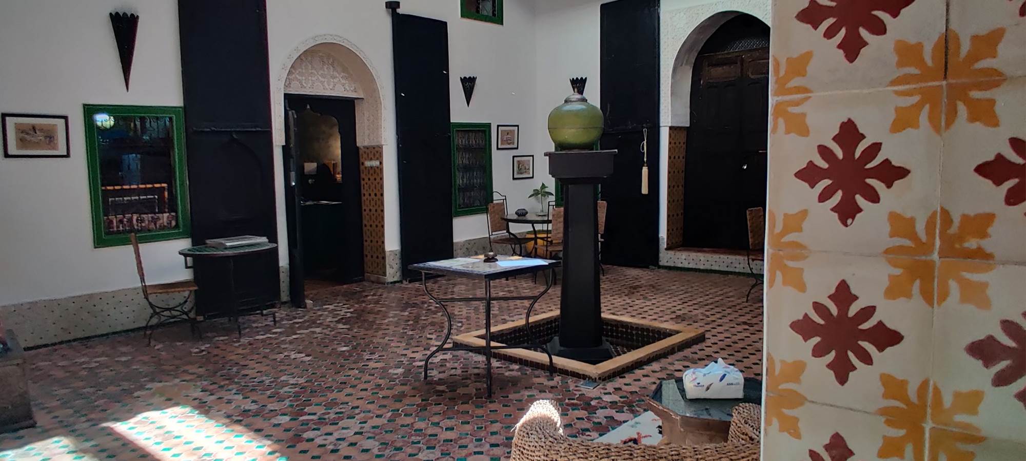 l'entrée de Riad