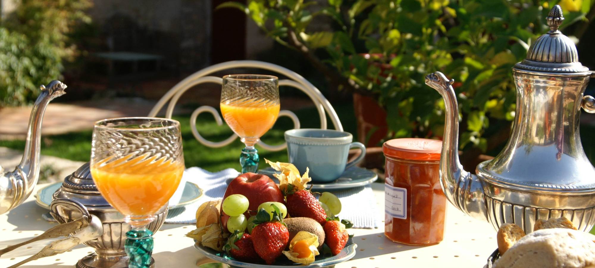 1 Logis à Domme: Petit déjeuner sur la terrasse