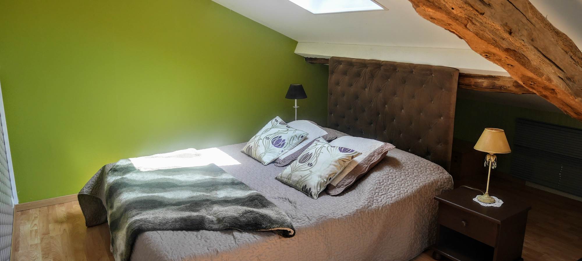 chambre 4 -étage-  lit en 160 tête et pieds relevables