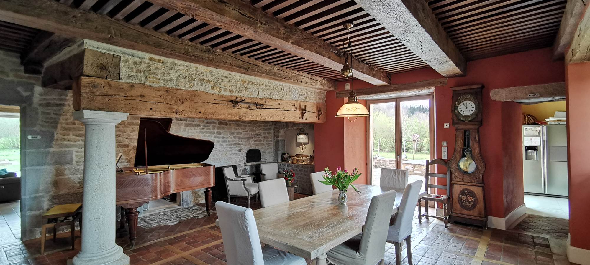 Goutez à la saveur du Terroir au Réveil sans la Salle du Petit Déjeuner