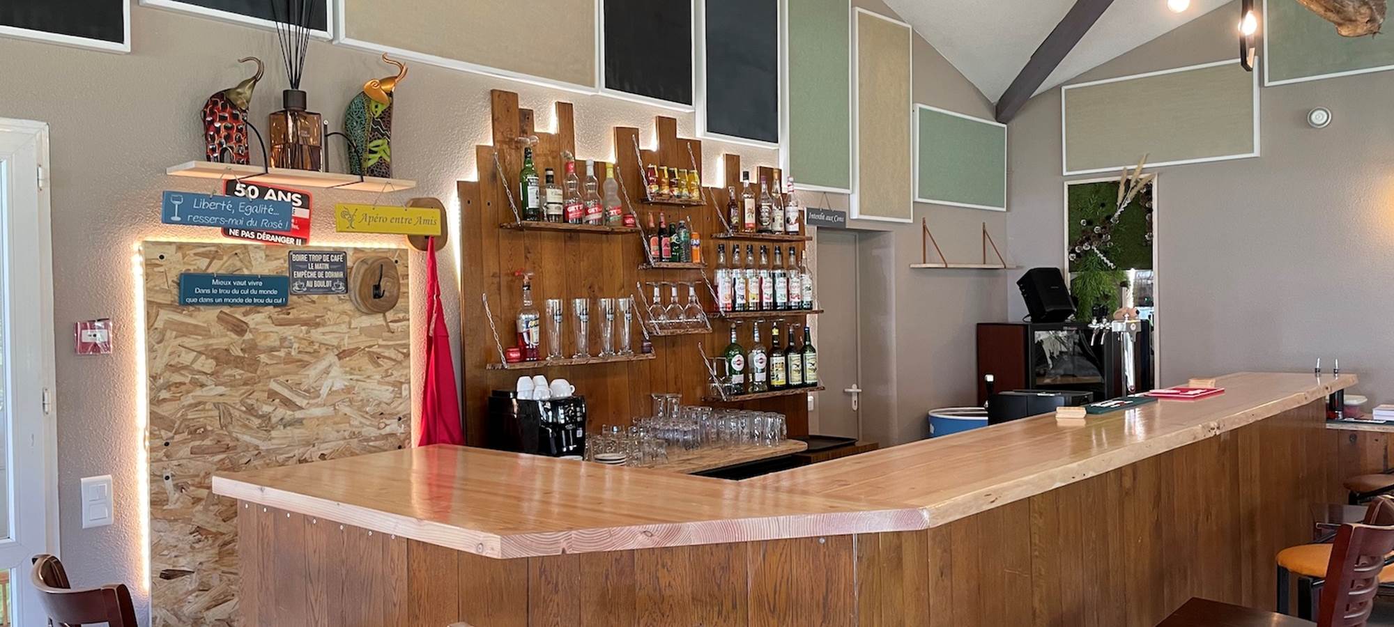 lepetitbois46_Leyme_bar du Sud_001