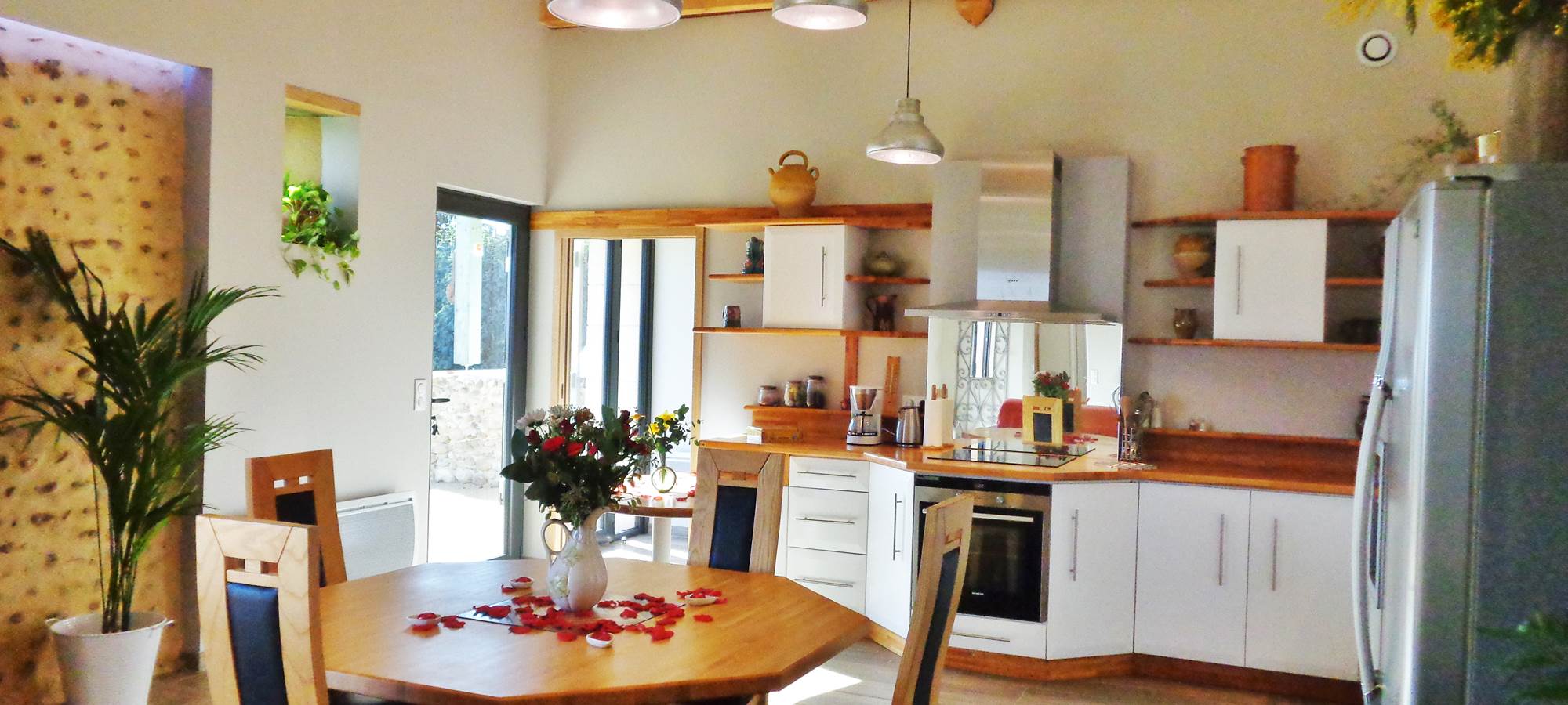 salle à manger du gite du CASTELBOSC