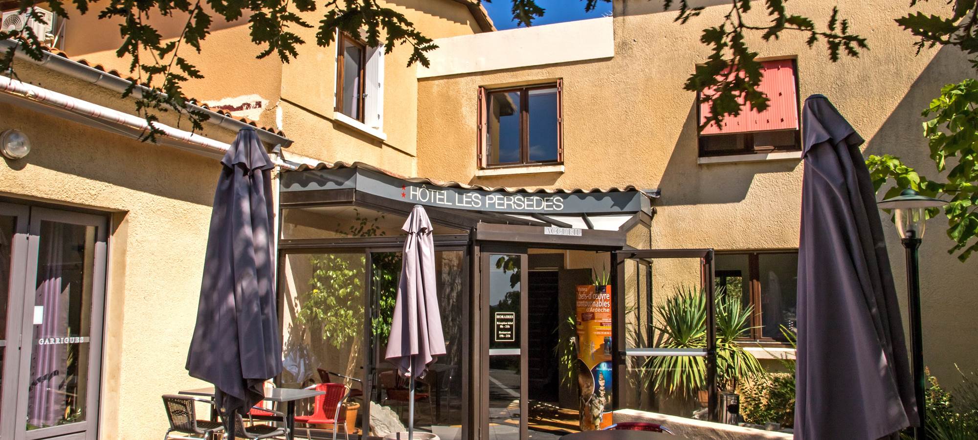 Réception, hôtel Ardeche, Persedes, Aubenas, Vallon pont d'arc