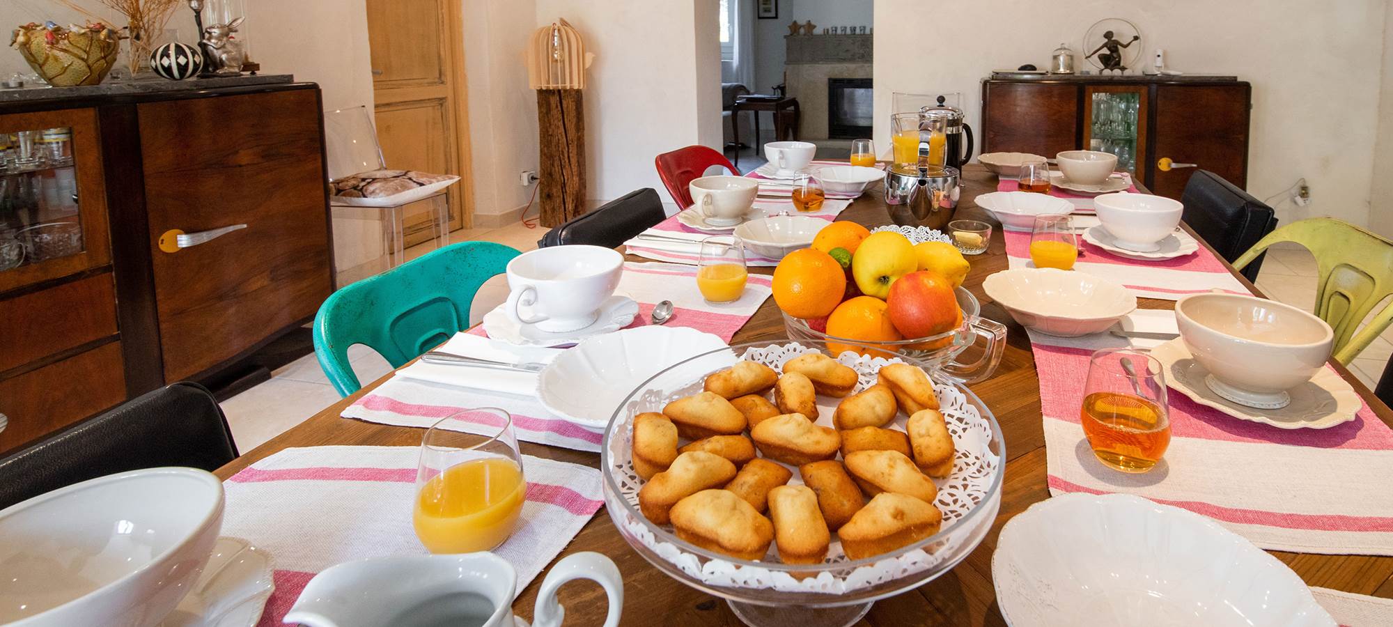 Mas-de-Martinet-petit-dejeuner