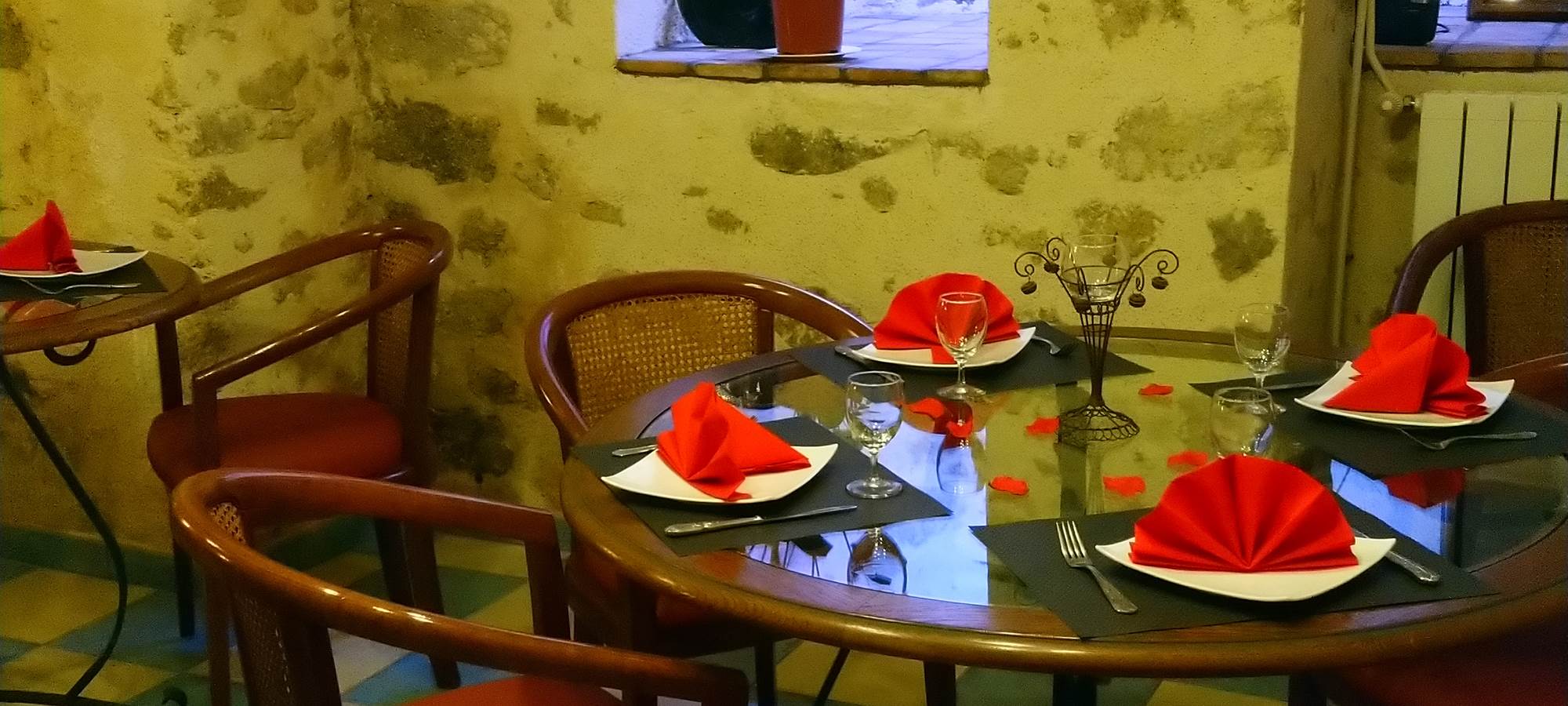 Salle Saint Jacque de Compostelle - Hotel Restaurant  A La Porte Saint Jean