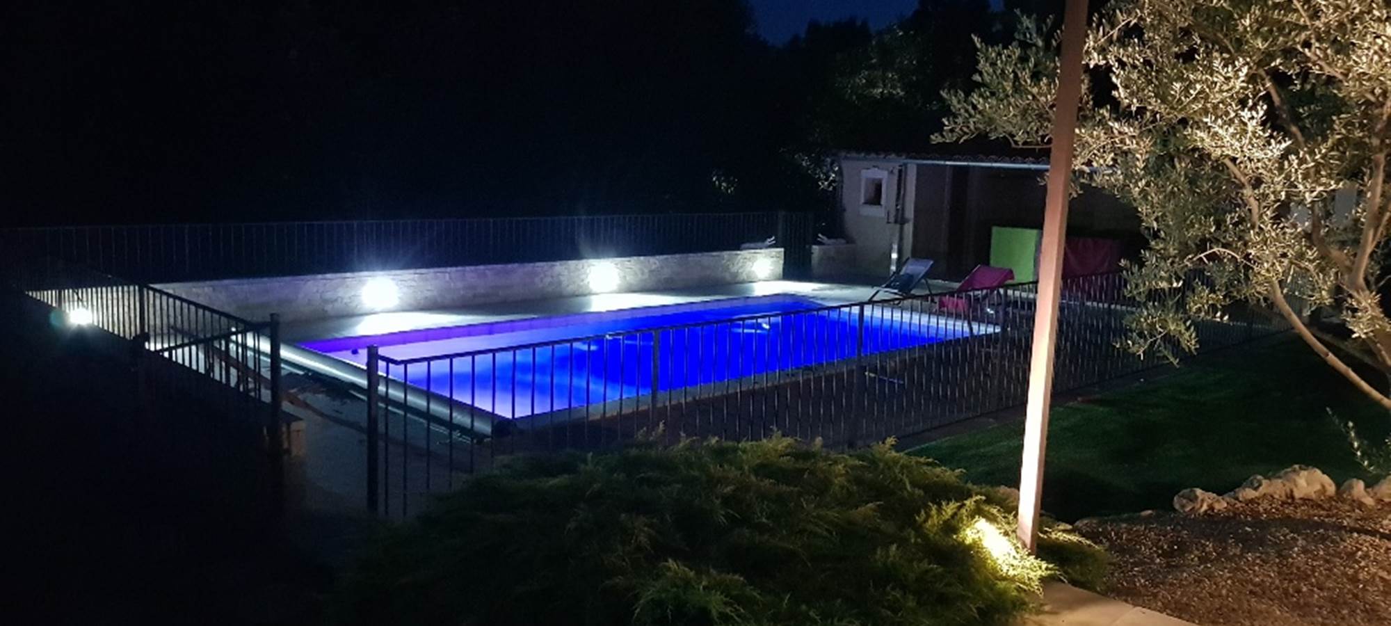 Piscine by night C