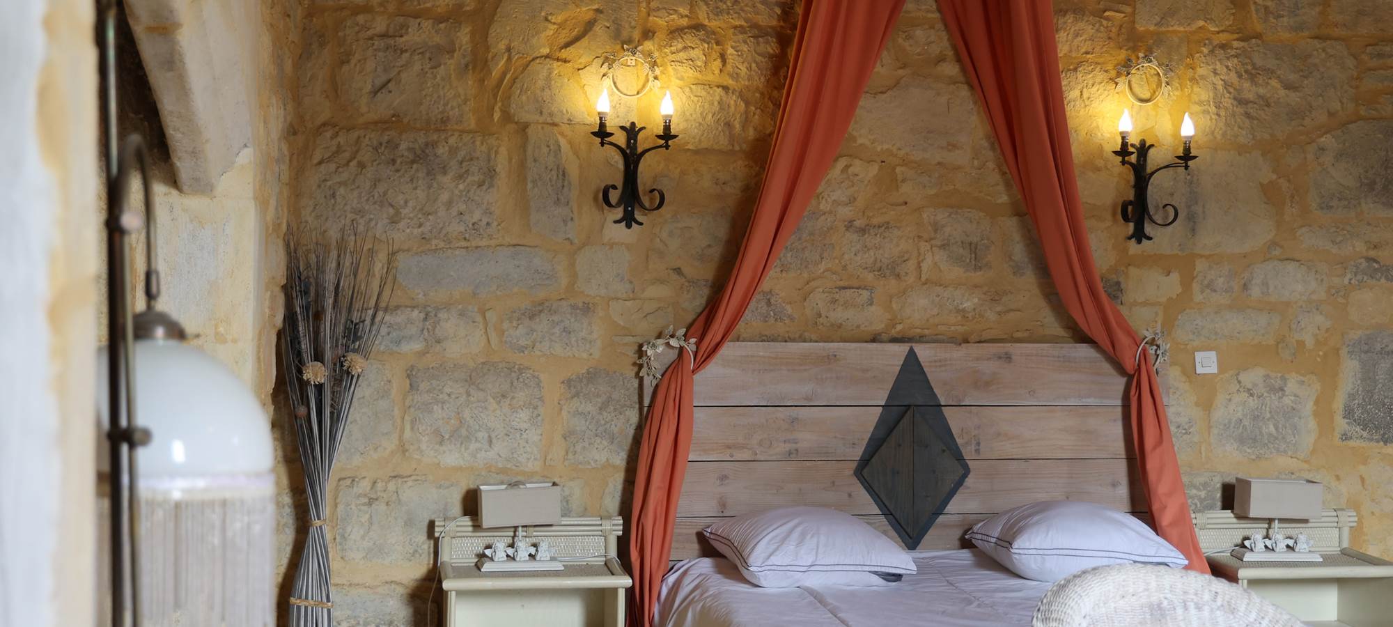 chateau-saint-chamarand-hebergement-groupe-lot-chambre-peyronnenc