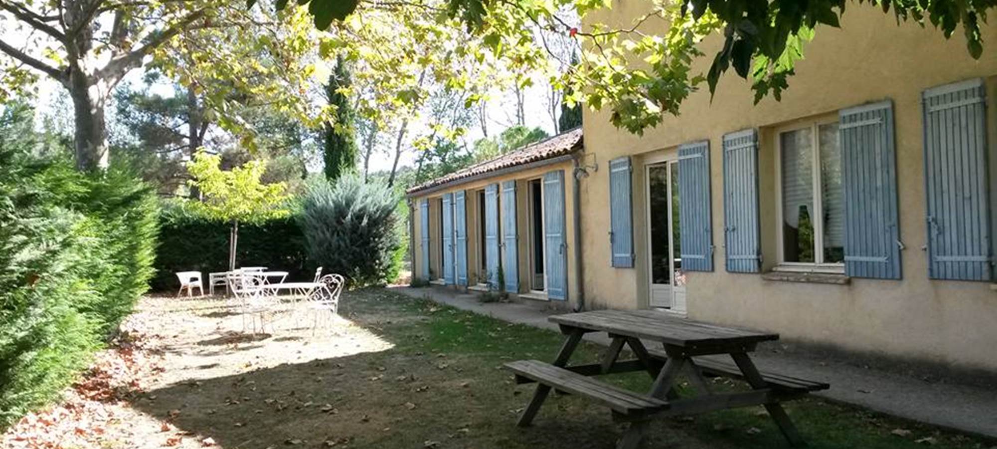 Jardin devant les chambres