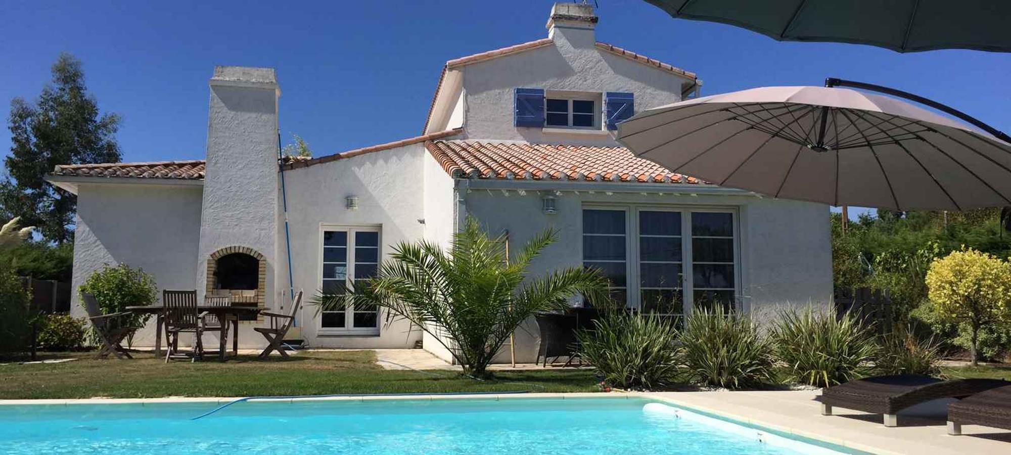 Piscine chauffée - Chambres d'hôtes Une Escale à Pornic