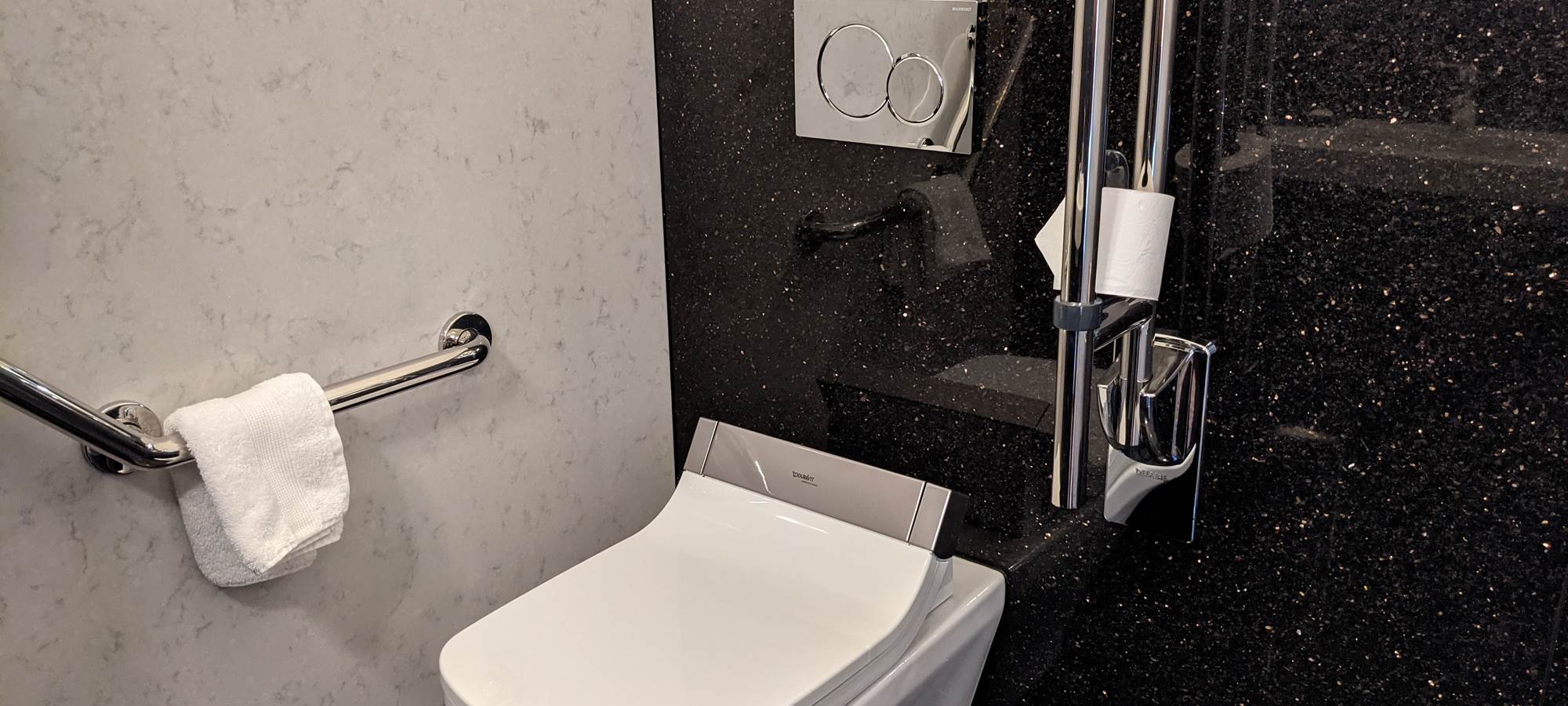 Toilette séparé avec WC lavant - Suite Victor