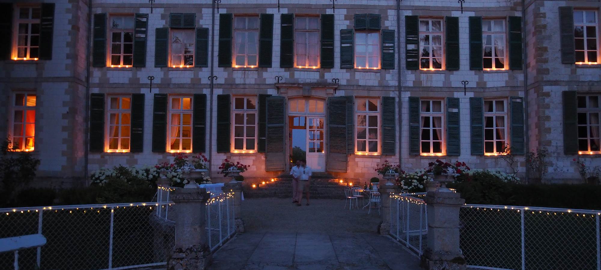 Eclairage aux bougies pour une soirée