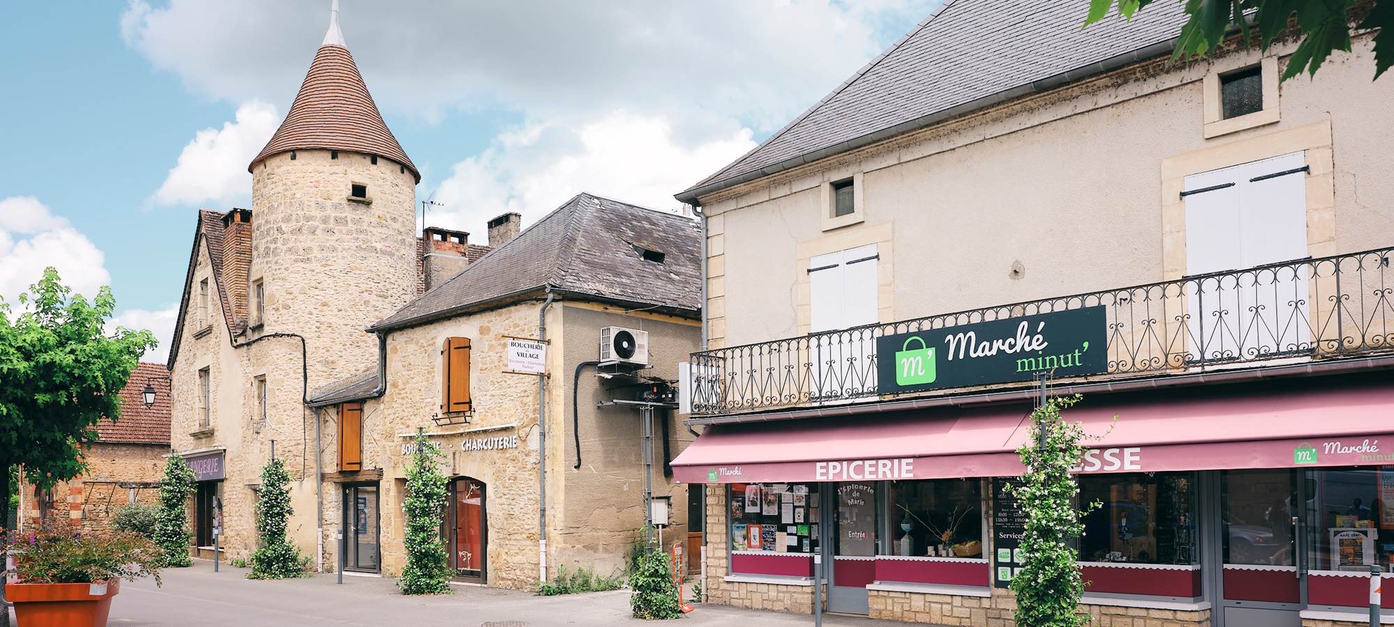 Les commerces de Saint Julien de Lampon