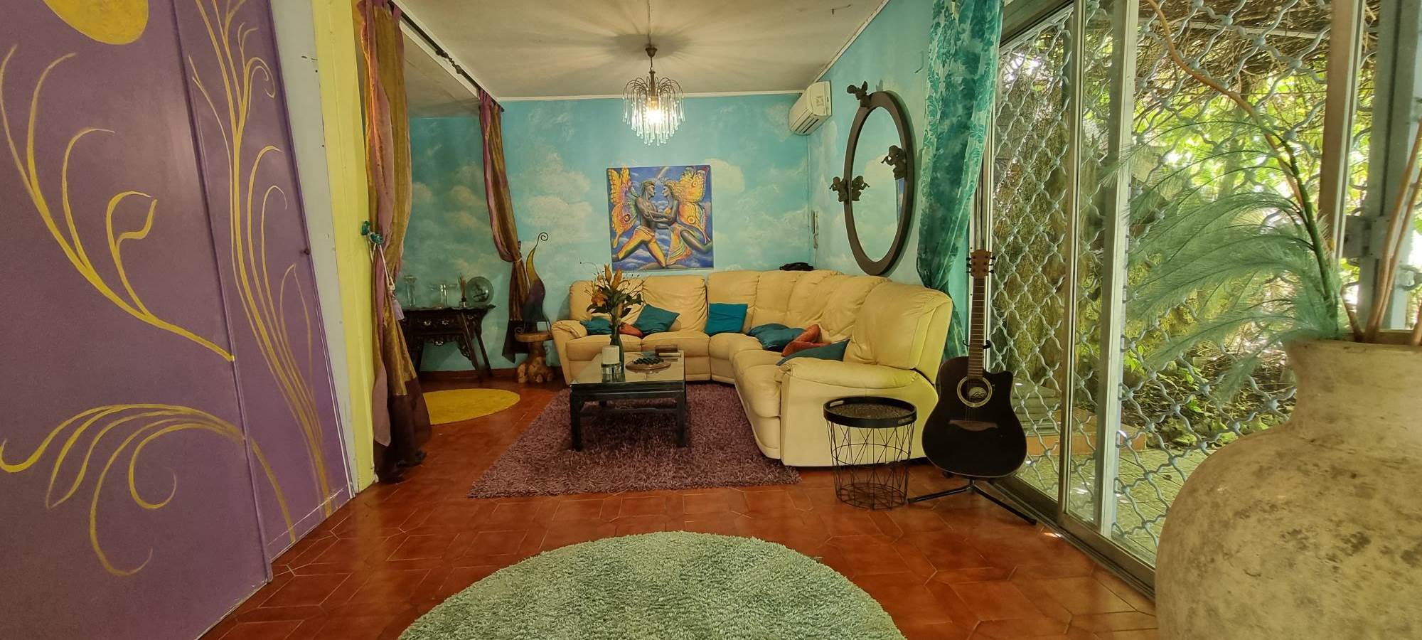 entrée vers chambres papillon et dauphin