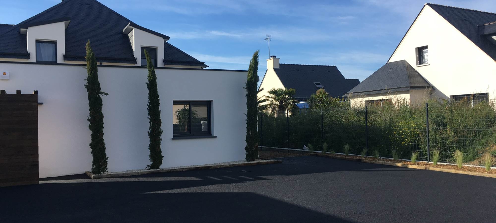 villa charles & ashton parking