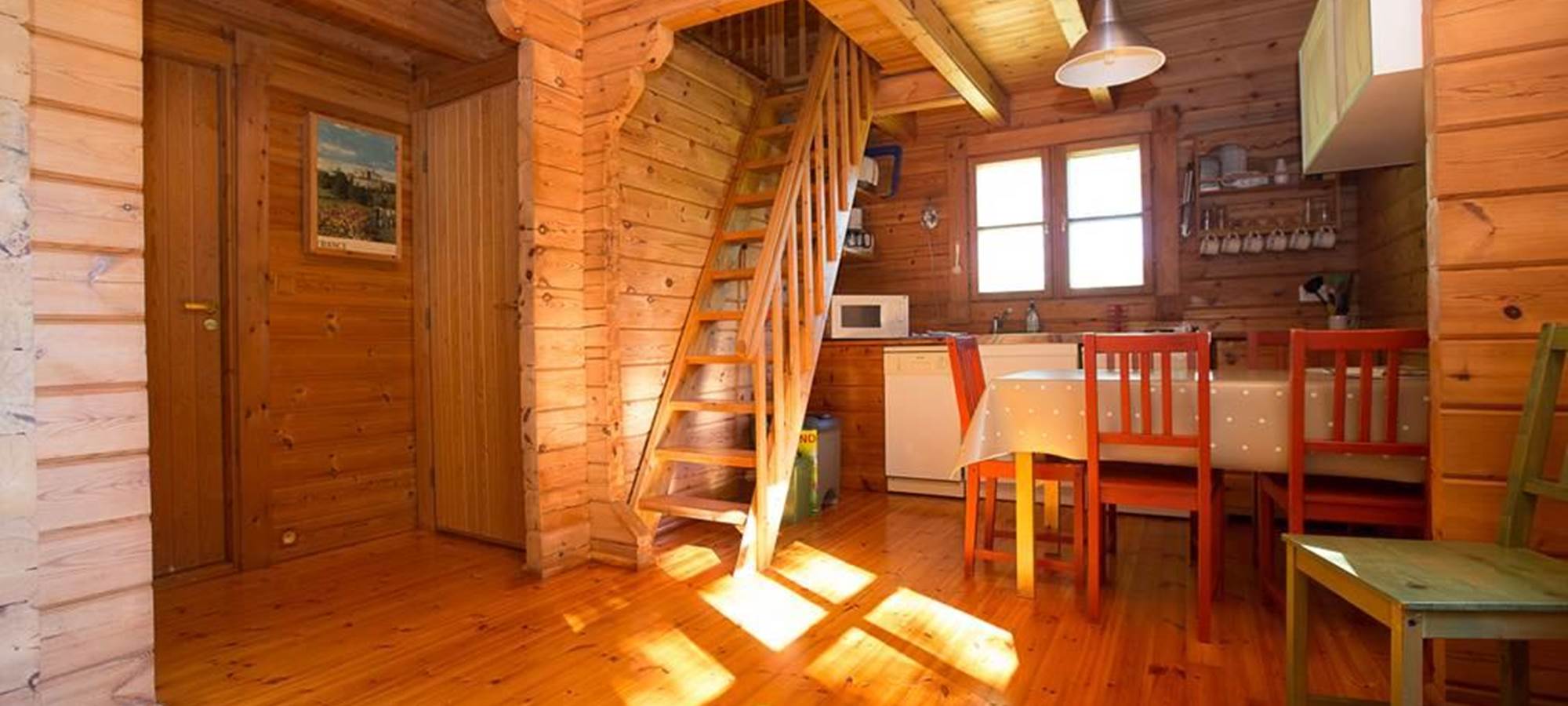 Village de Gîtes LES CHALETS DE GRAZIMIS - vacances dans le Gers - 27 interieur chalet