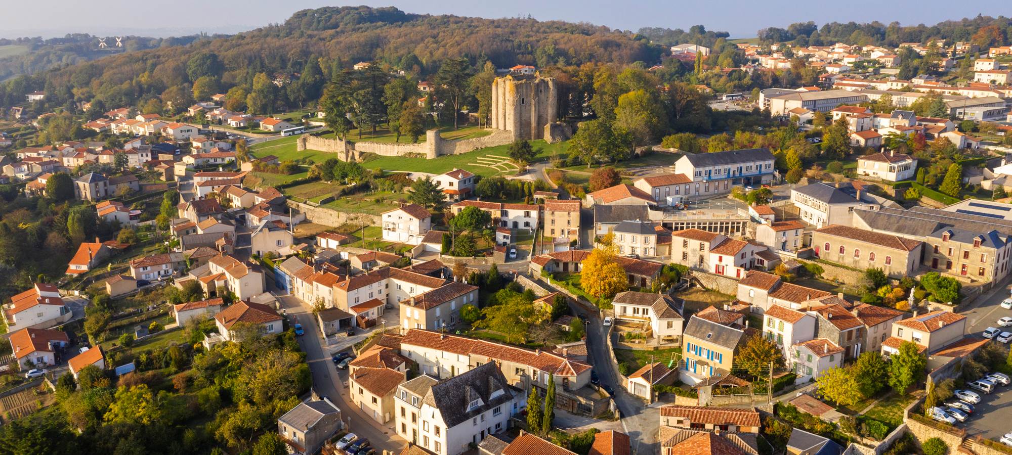 village de pouzauges