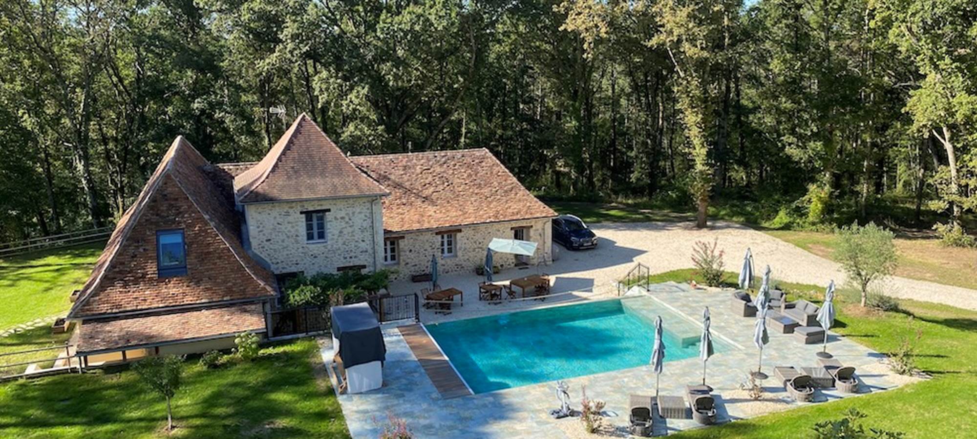hotel-piscine-debordement-bergerac