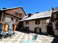 LOCATIONS QUEYRAS