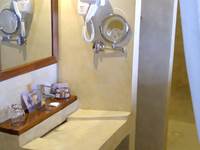 Salle de bain chez Idylle Beach Ile Sainte-Marie MADAGASCAR
