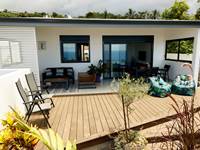 Grande terrasse face a la mer