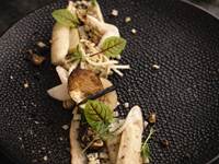 Salade d’dessert blanche, croquantes au parmesan