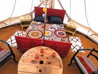 Domaine_de_Calabel©_Pouylebon_vacances_piscine_gers_tipi_insolite