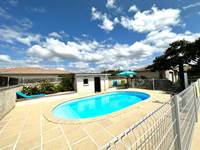 piscine-mas-des-anges_eau-turquoise_soussans-margaux_cyclotouriste-famille_accés-sécurisé-enfants-pmr.jpg