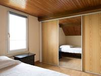 31-chambre combles lit double et placard