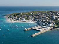 L’île Molène à 1 heure du Conquet en bateau pour s'offrir les plus belles plages de la mer d'Iroise