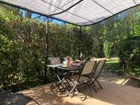 Les Mazets du Rouret - Terrasse au matin au petit déjeuner