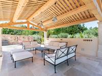 poolhouse_2560