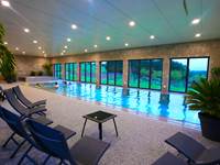 La piscine interieure!
