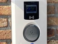 Borne de recharge sur parking privé service payant