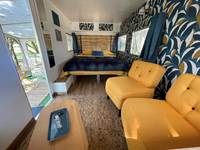 Caravane vintage Colette vue d'ensemble