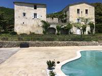 Mas et Piscine